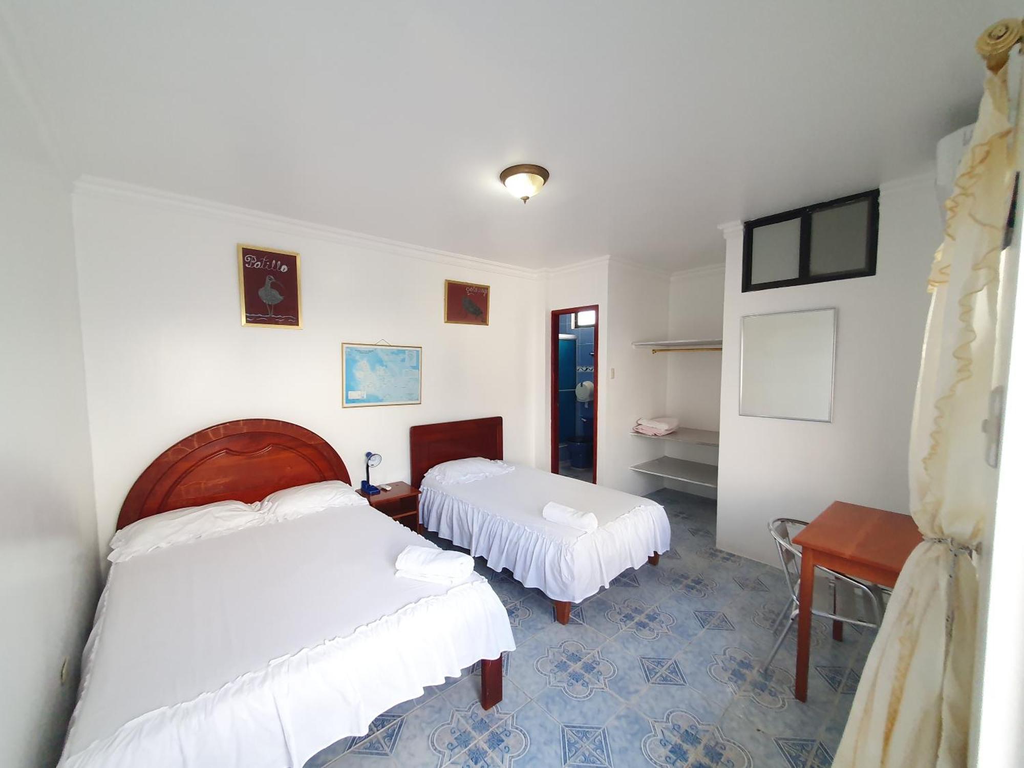 Hostal Insular Puerto Villamil Esterno foto