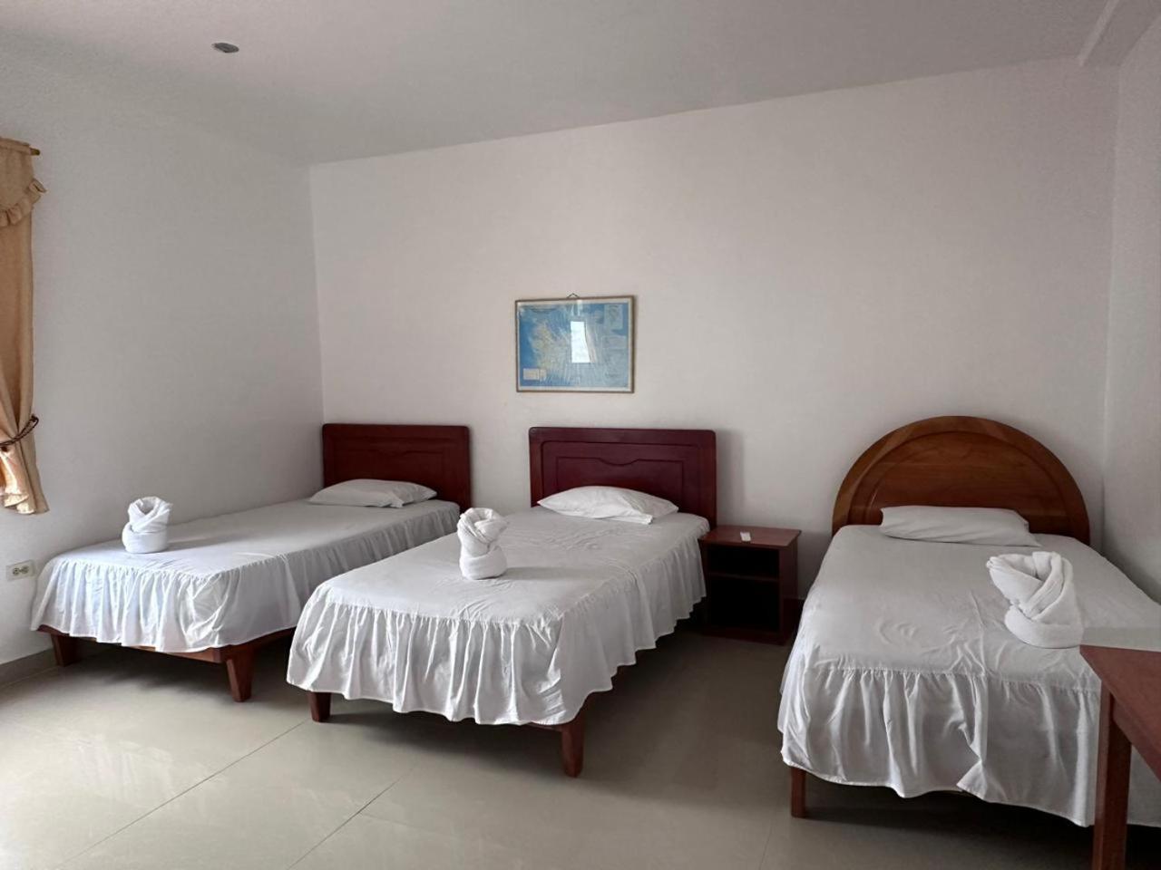 Hostal Insular Puerto Villamil Esterno foto