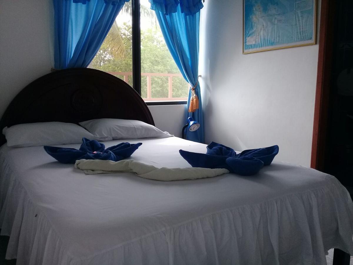 Hostal Insular Puerto Villamil Esterno foto