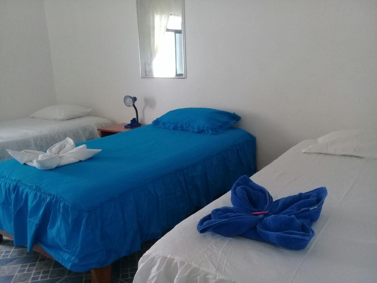 Hostal Insular Puerto Villamil Esterno foto