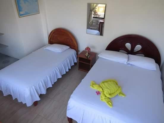 Hostal Insular Puerto Villamil Esterno foto