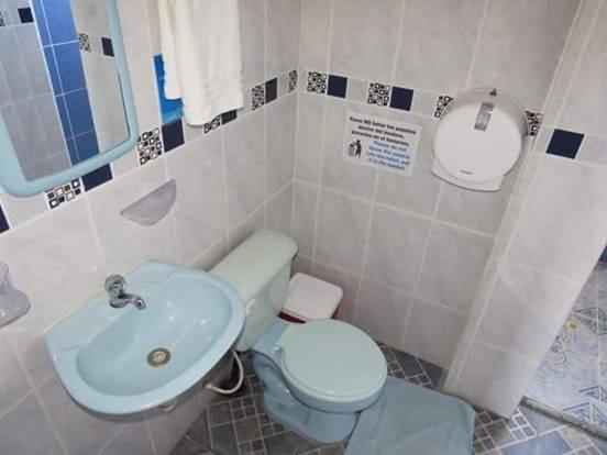 Hostal Insular Puerto Villamil Esterno foto