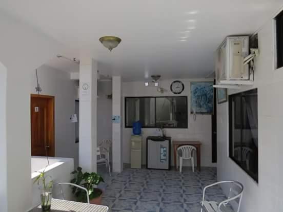 Hostal Insular Puerto Villamil Esterno foto